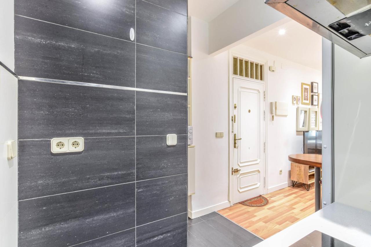 Apartamento Plaza De Lavpies Apartment Madrid Ngoại thất bức ảnh